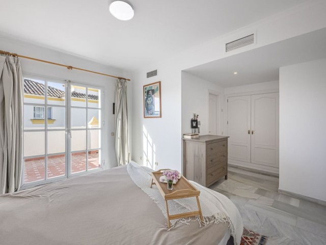 3 Sovrums Radhus i Estepona