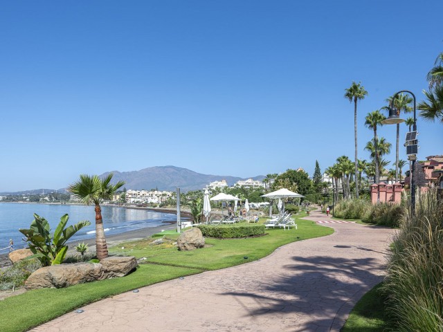 3 Sovrums Radhus i Estepona