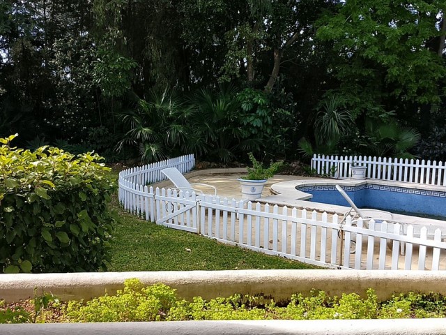 4 Schlafzimmer Villa in New Golden Mile