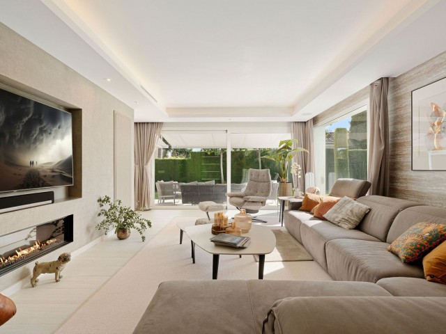 Villa, Nueva Andalucia, R5037058