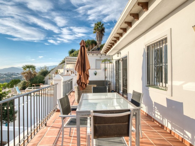 Villa avec 5 Chambres  à Sierrezuela