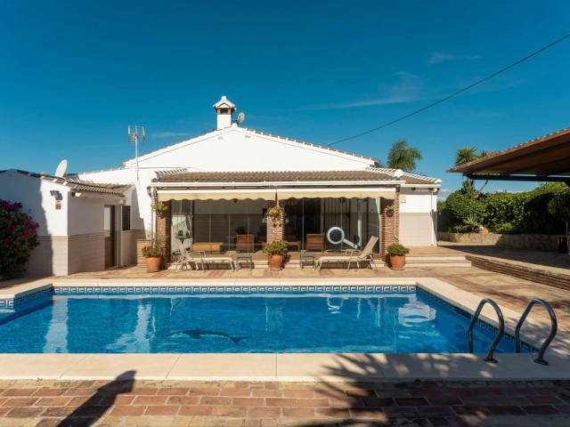 4 Bedrooms Villa in Alhaurín el Grande