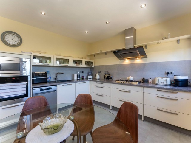 4 Bedrooms Villa in Alhaurín el Grande