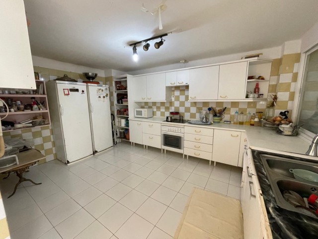 3 Sovrums Lägenhet i Marbella