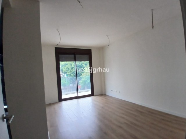 Appartement avec 3 Chambres  à Estepona