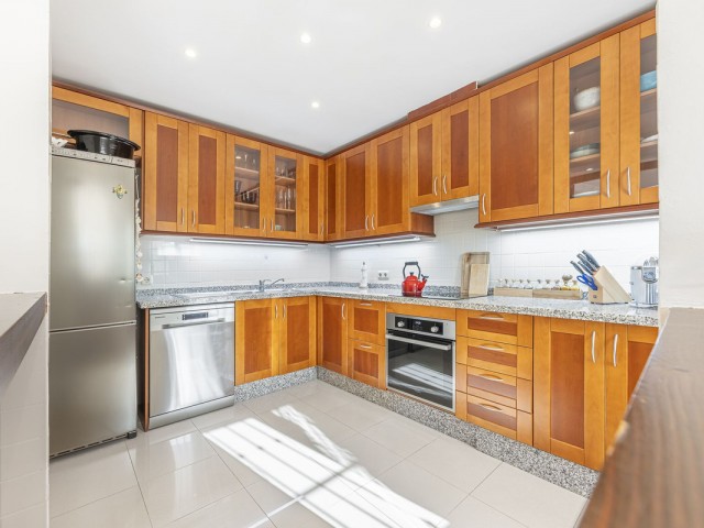 3 Bedrooms Townhouse in Istán