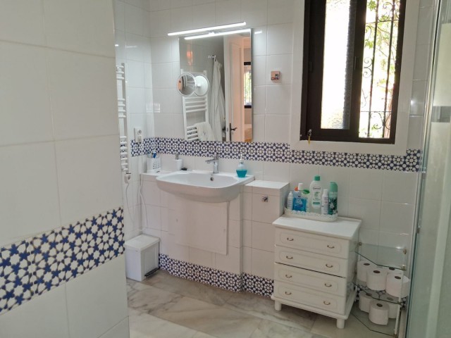 4 Makuuhuoneen Huvila Calahonda