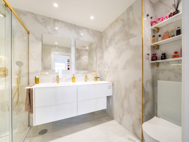 4 Soveroms Villa i Ojén