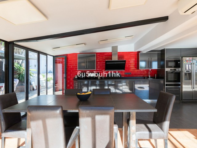 Villa avec 5 Chambres  à Torremolinos