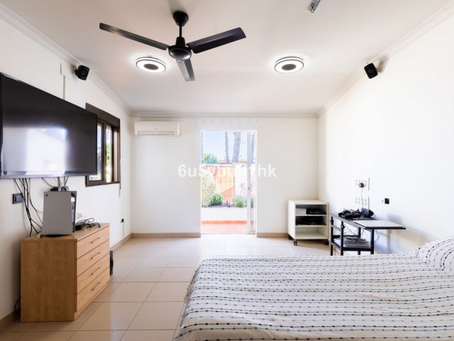 Villa avec 5 Chambres  à Torremolinos