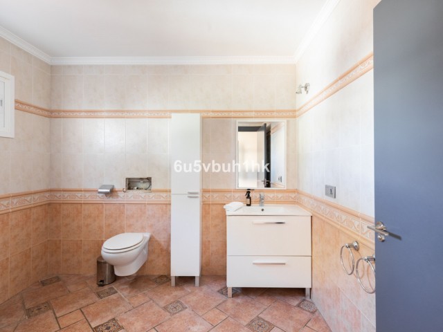 Villa avec 5 Chambres  à Torremolinos