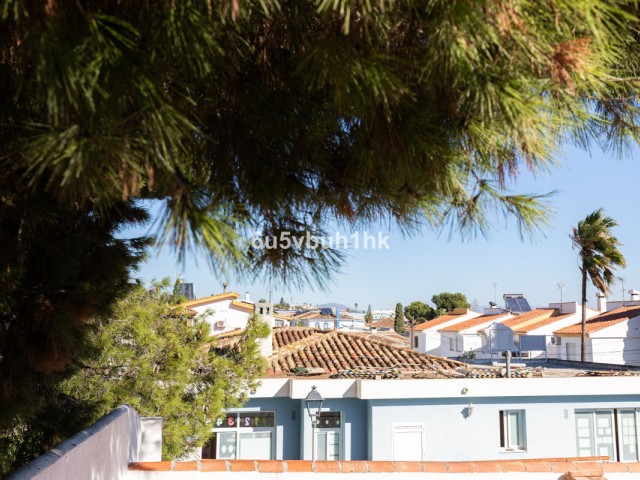 5 Bedrooms Villa in Torremolinos