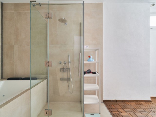 Appartement avec 3 Chambres  à Marbella