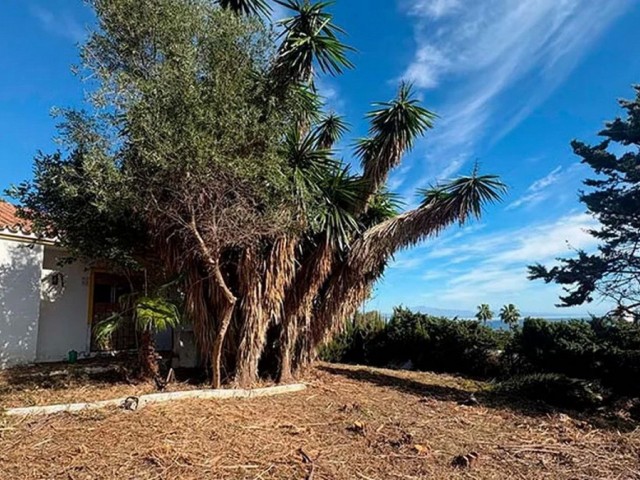 Villa con 6 Dormitorios  en Manilva