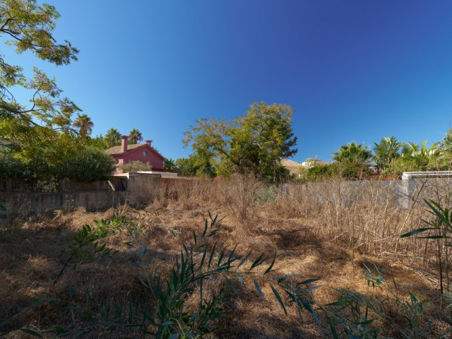  Grundstück in Cabopino