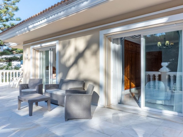 5 Makuuhuoneen Huvila New Golden Mile