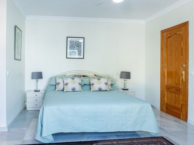 5 Makuuhuoneen Huvila New Golden Mile