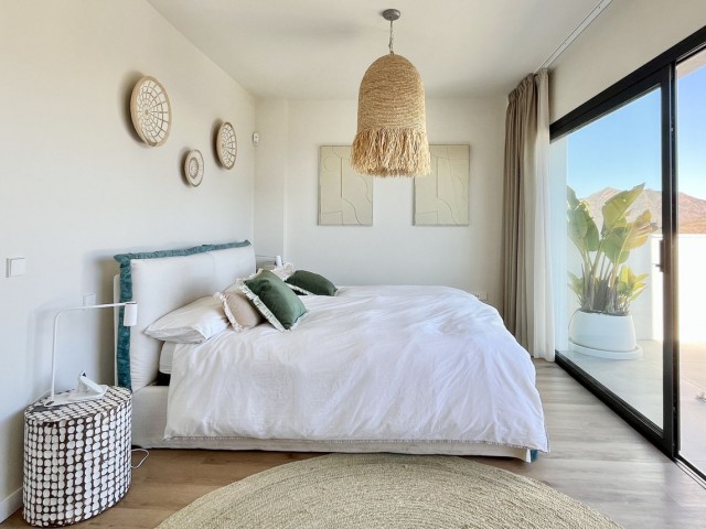 3 Bedrooms Townhouse in Elviria