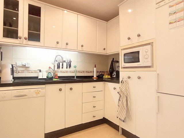 Appartement avec 3 Chambres  à Calahonda