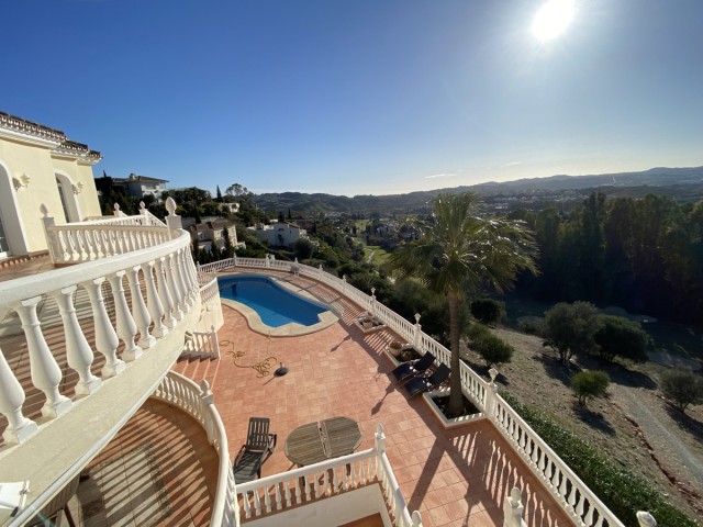 Villa avec 5 Chambres  à Mijas Golf