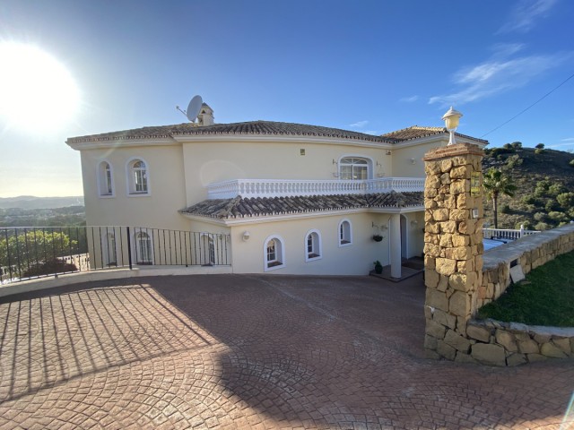 Villa avec 5 Chambres  à Mijas Golf