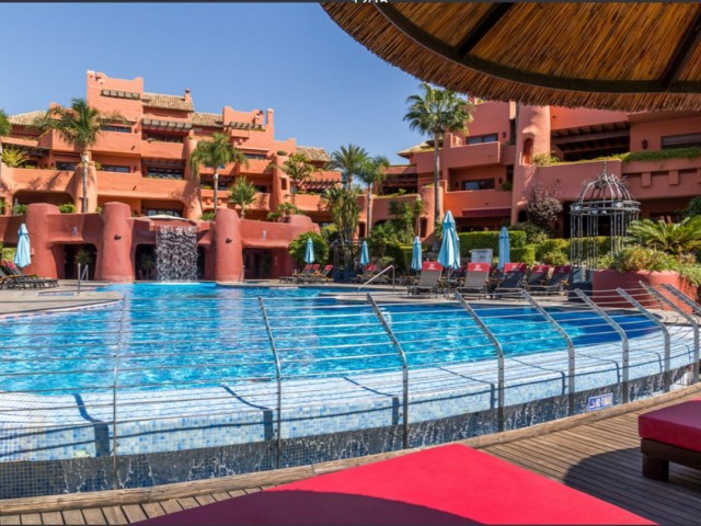 Penthouse in New Golden Mile