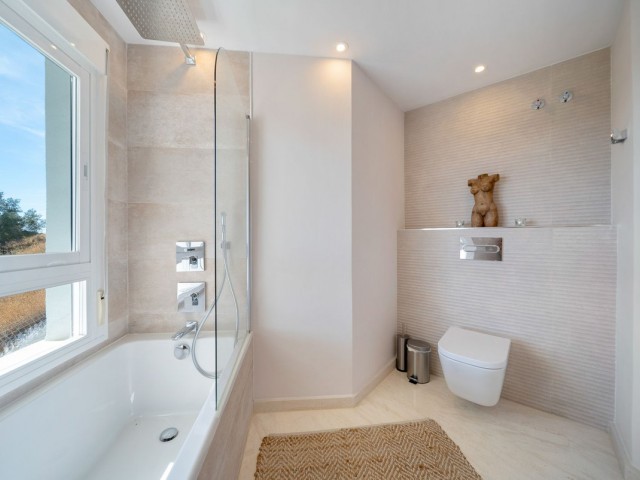 Kattohuoneisto Calahonda