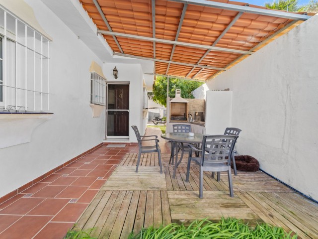 4 Bedrooms Villa in Mijas