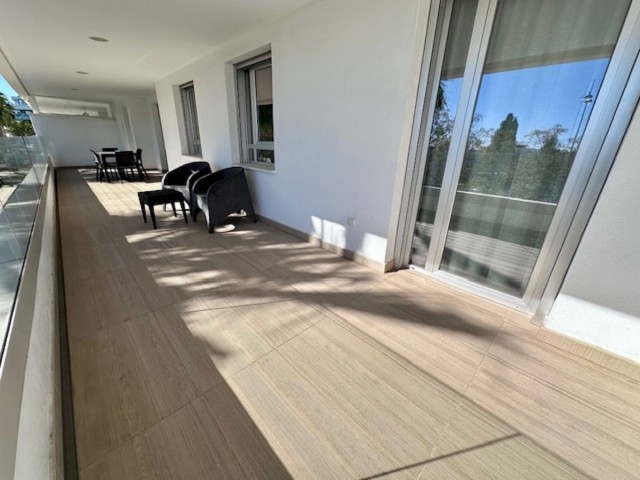 Appartement avec 3 Chambres  à Marbella