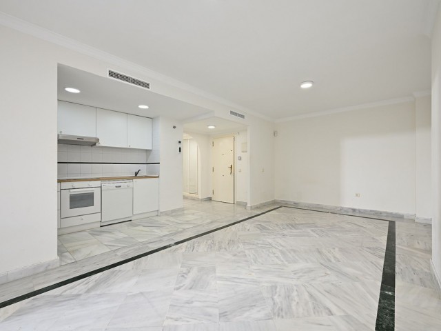 2 Bedrooms Apartment in Puerto Banús