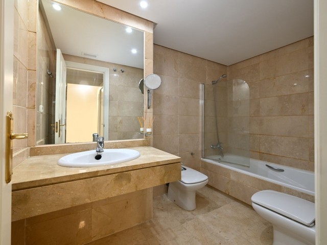 2 Soveroms Leilighet i Puerto Banús