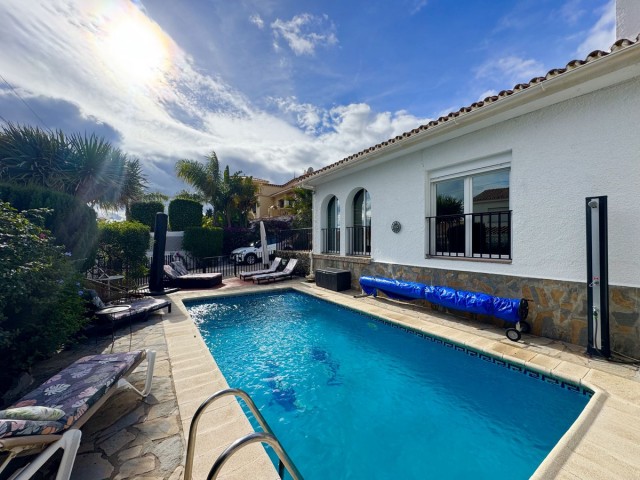 4 Slaapkamer Villa in La Duquesa