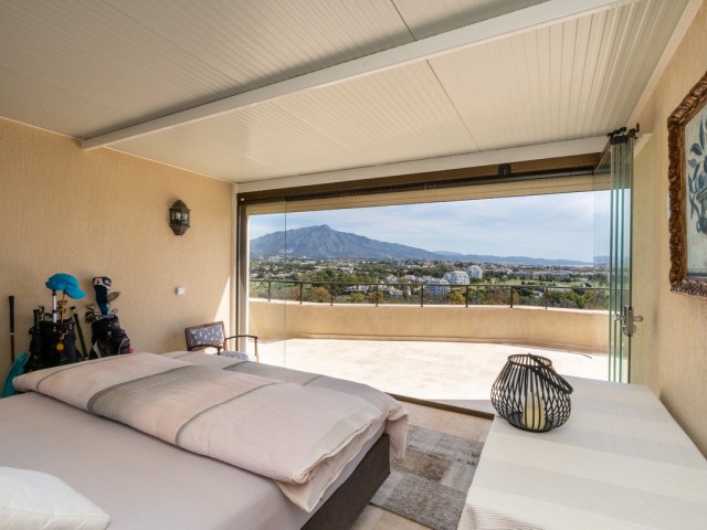 Penthouse in Estepona