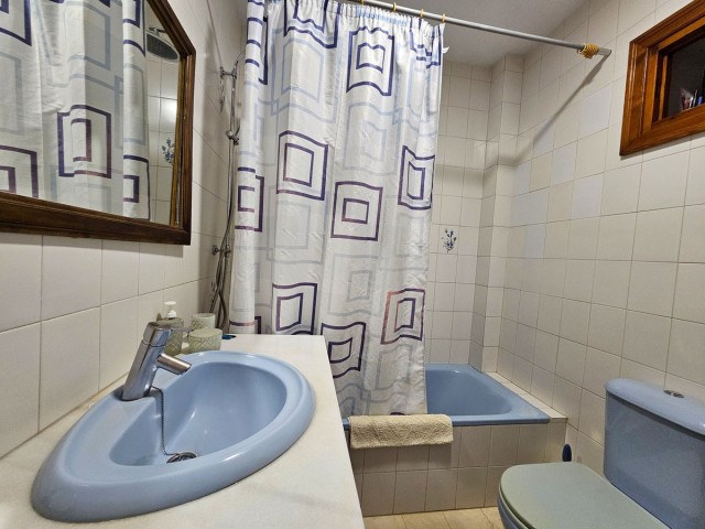 Maison mitoyenne avec 3 Chambres  à Benahavís