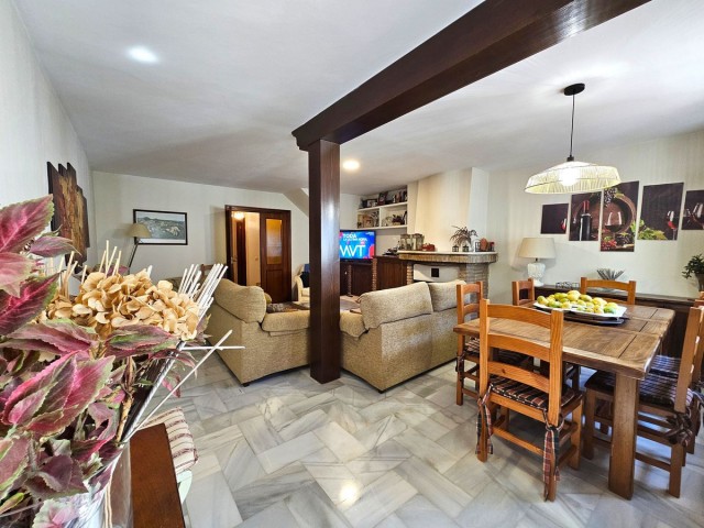 3 Bedrooms Townhouse in Benahavís
