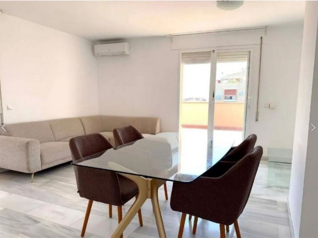 Penthouse avec 3 Chambres  à San Pedro de Alcántara