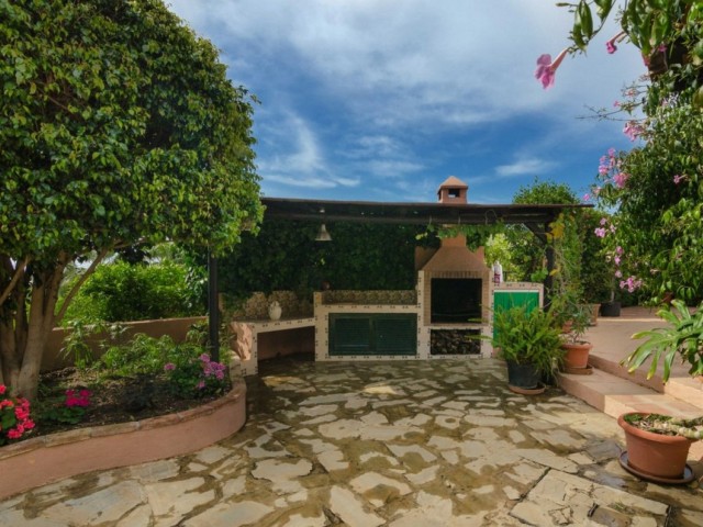 4 Sovrums Villa i Estepona