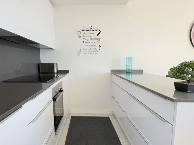 Penthouse avec 2 Chambres  à Benalmadena