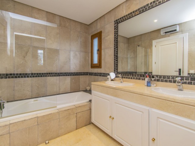 5 Slaapkamer Villa in Nagüeles