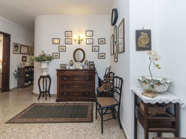 5 Bedrooms Apartment in Málaga Centro