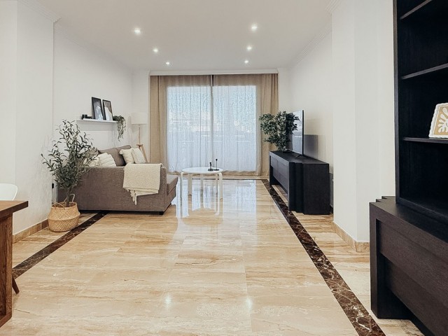 3 Sovrums Lägenhet i Estepona