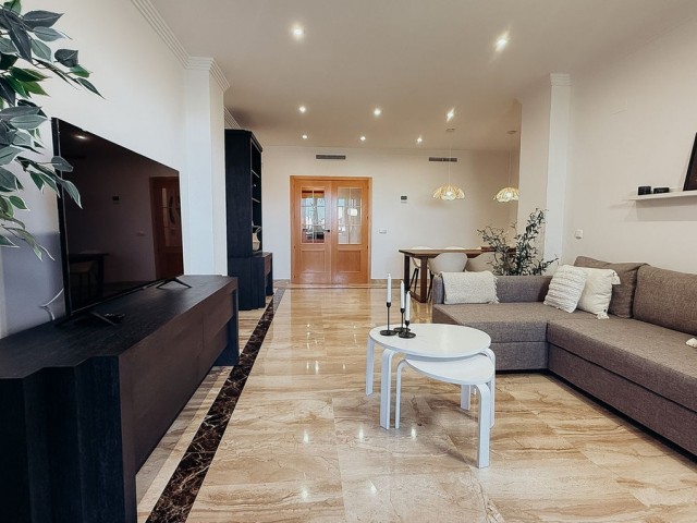 3 Sovrums Lägenhet i Estepona