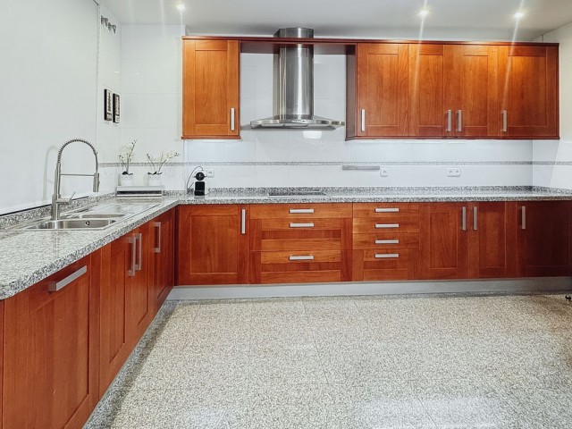 3 Sovrums Lägenhet i Estepona