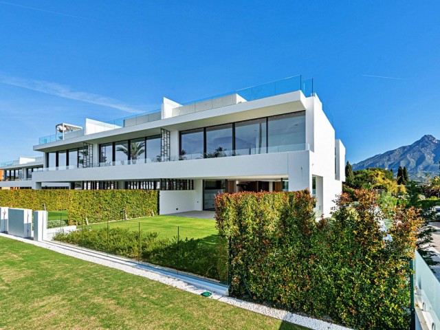 Villa, The Golden Mile, R5151622