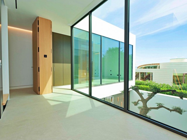 3 Soveroms Villa i The Golden Mile