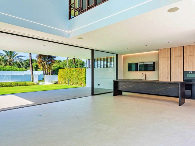 3 Bedrooms Villa in The Golden Mile