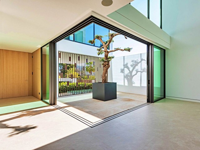 3 Bedrooms Villa in The Golden Mile