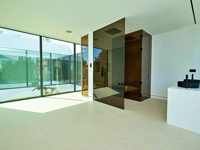 3 Bedrooms Villa in The Golden Mile