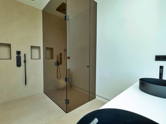 3 Bedrooms Villa in The Golden Mile