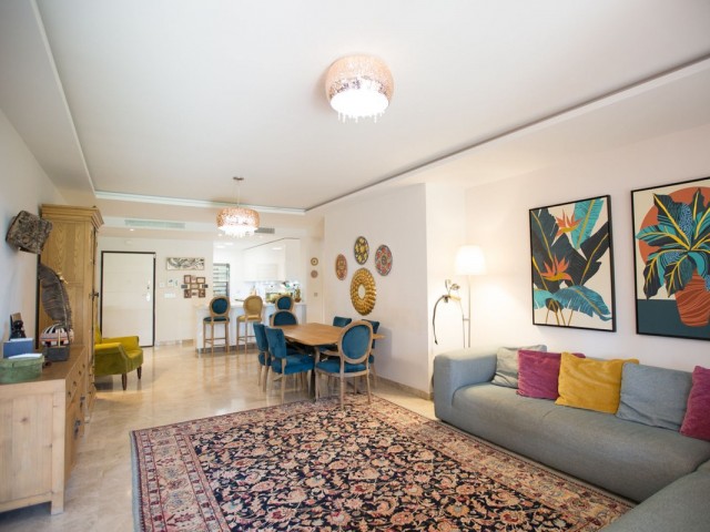 2 Bedrooms Apartment in Nueva Andalucía